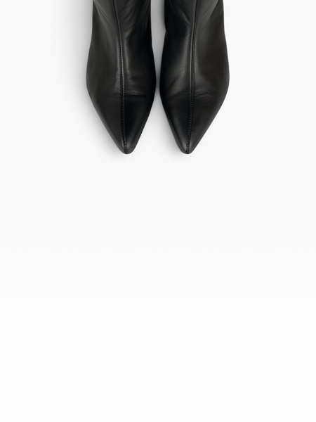 Black Boots in genuine leather for fall