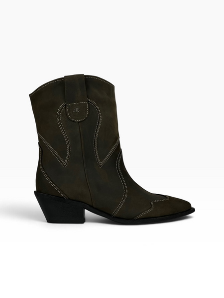 Brown Cowboy boots in genuine Crazy Horse leather