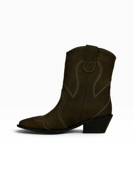 Brown Cowboy boots in genuine Crazy Horse leather