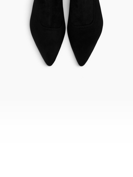 Black Boots on heels in stretch velour for fall