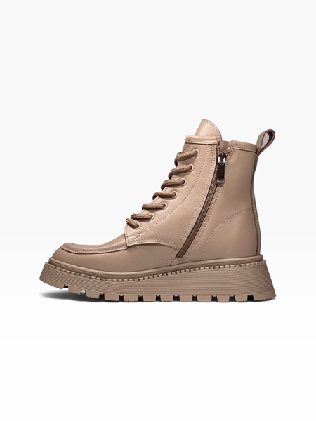 Beige Boots in genuine leather for winter