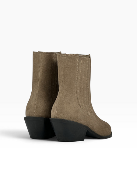 Walnut Cowboy boots in natural split suede