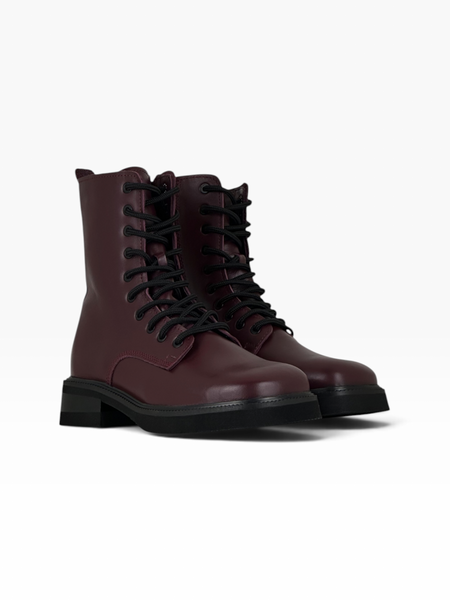 Burgundy Boots in genuine leather for fall
