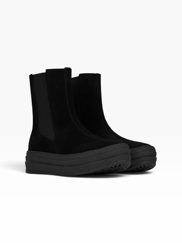 Black Chelsea boots in natural split suede for fall