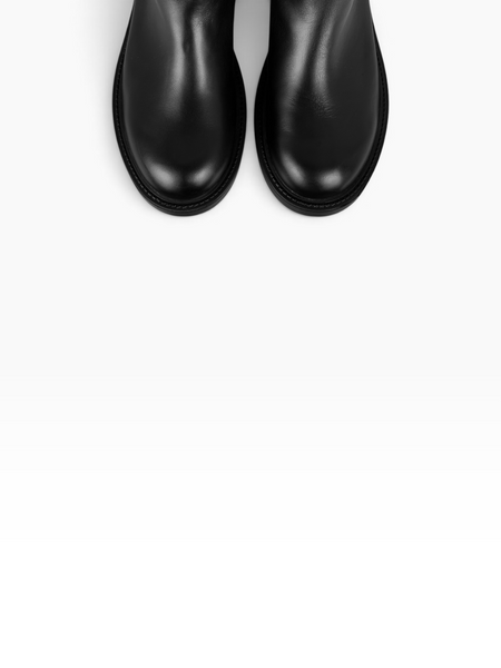 Black Boots in genuine leather for fall