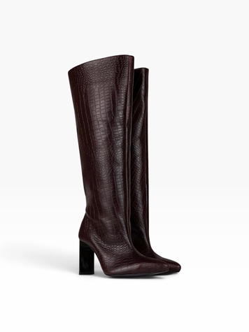 Burgundy Boots in textured genuine leather for fall