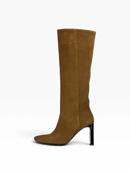 Rust Boots in natural split suede for fall