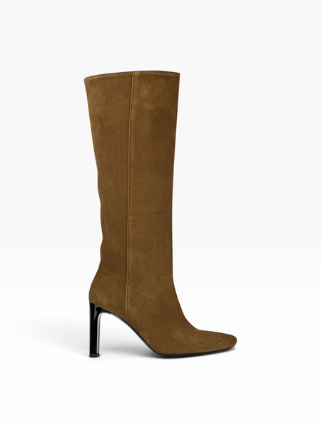Rust Boots in natural split suede for fall