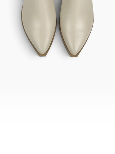 Cream Cowboy boots in genuine leather